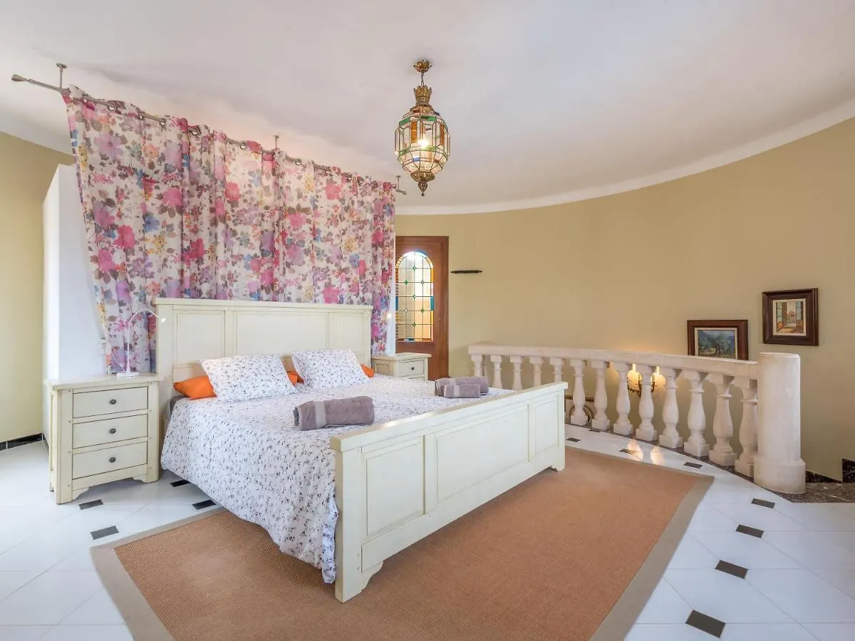 Villa Torre Santanyi 0*,